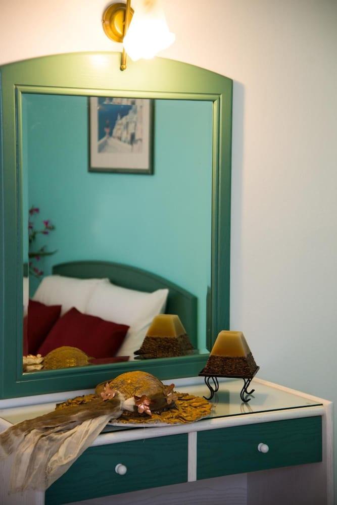 Apartament Theoni